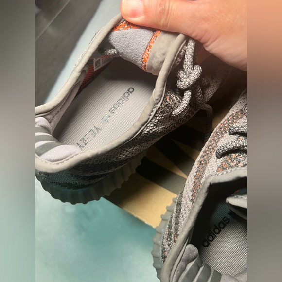 Used adidas Yeezy Boost 350 V2 Beluga Reflective - Picture 3 of 9
